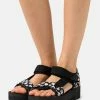 Call It Spring TINSLEY - Platform Sandals - Black/white -Call it Spring Shop 4070e7efc8cb40abafaf3073d46af636