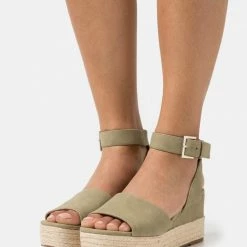 Call It Spring LILLIAN - Platform Sandals - Khaki