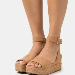 Call It Spring LILLIAN - Platform Sandals - Light Brown -Call it Spring Shop 81a09ca3213e49ccb5b24549e17509e2